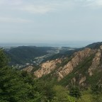 How the Sounds (Im)properly Educate the People: Korea and the World, Then, and Now